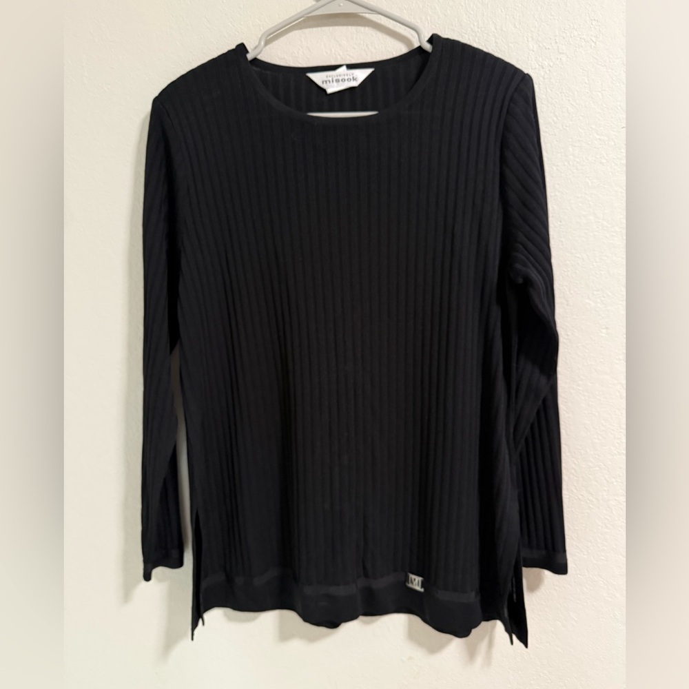 Misook Black Ribbed Knit Top Long Sleeve w/ Metal Logo Accent Size L